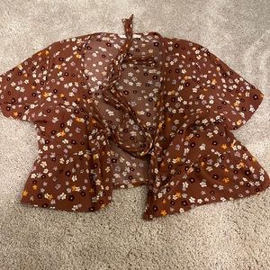 pacsun floral tie front crop tee